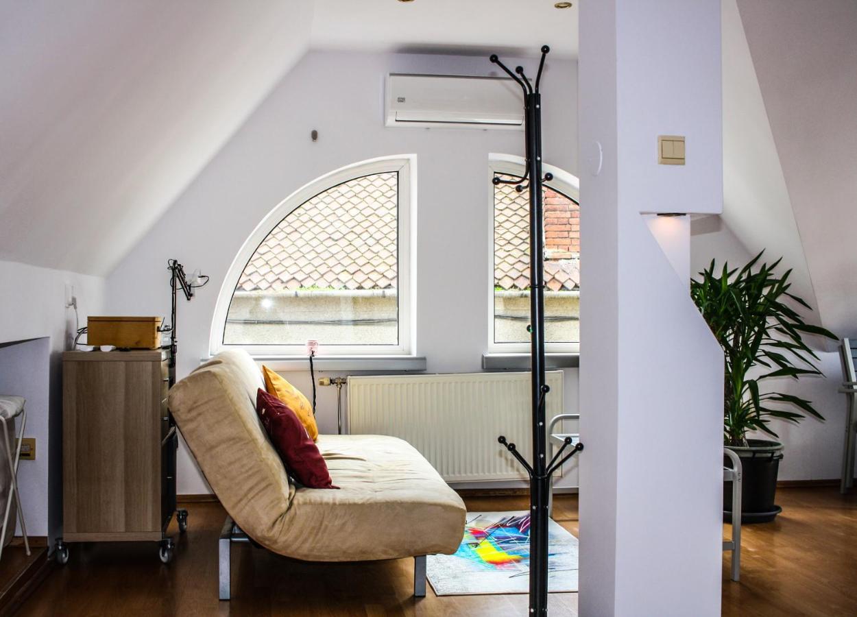Split Crib - Chill Studio In Historic Брашов Экстерьер фото